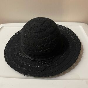 Lovely Spring Summer hat adds